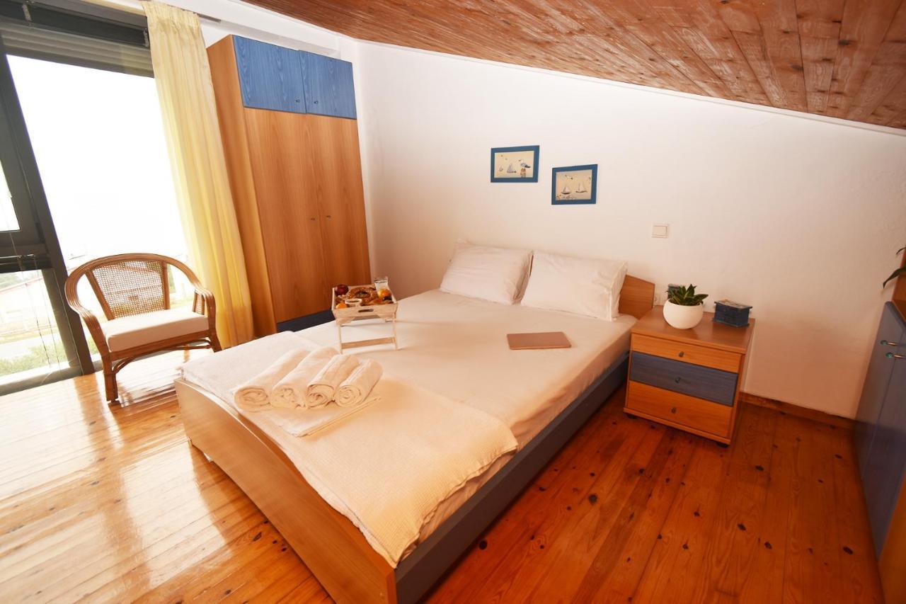 Olia Sea View Shared Pool Villa, Néa Fókaia 外观 照片