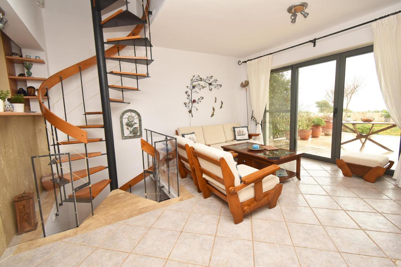 Olia Sea View Shared Pool Villa, Néa Fókaia 外观 照片