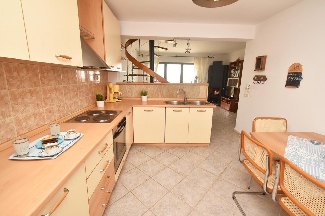 Olia Sea View Shared Pool Villa, Néa Fókaia 外观 照片